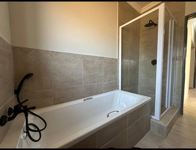3 BEDROOM SECTIONAL TITLE FOR SALE IN WATERVAL EAST
